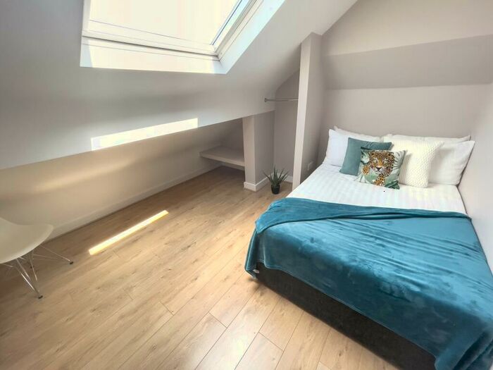 6 Bedroom Terraced House To Rent In Malvern Road, L6