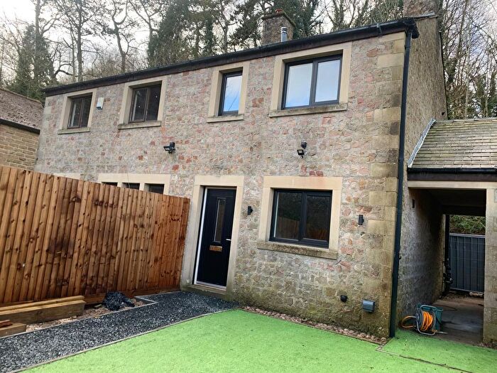 2 Bedroom Cottage To Rent In Dagnall Gardens, Bakewell, DE45