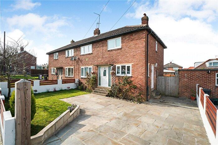 4 Bedroom House To Rent In Poplar Grove, Harrogate, HG1
