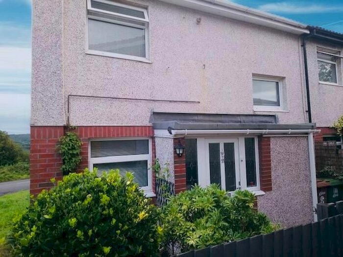 2 Bedroom Property To Rent In Keble Court, Machen, Caerphilly, CF83