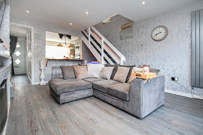 2 Bedroom Property For Sale In Ticonderoga Gardens, Woolston, SO19