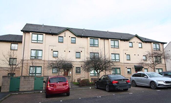2 Bedroom Flat For Sale In Colville Gardens, Alloa, FK10
