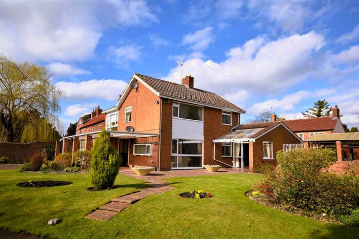 5 Bedroom Detached House For Sale In West End, Farndon, Newark, NG24