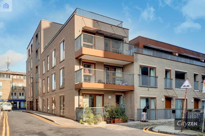 1 Bedroom Flat For Sale In Stephen Court, Diss Street, Shoreditch, E2