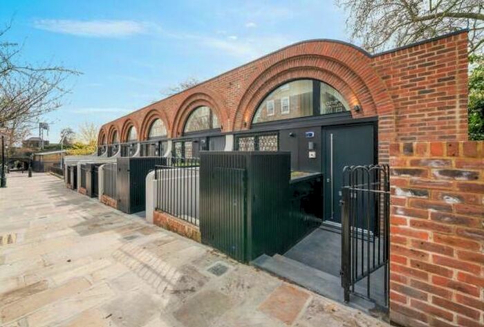 3 Bedroom Terraced House To Rent In Highgate, London, NW5