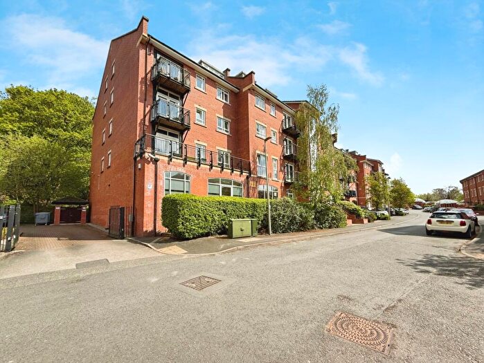3 Bedroom Apartment For Sale In Mill Green, Congleton, Cheshire, CW12