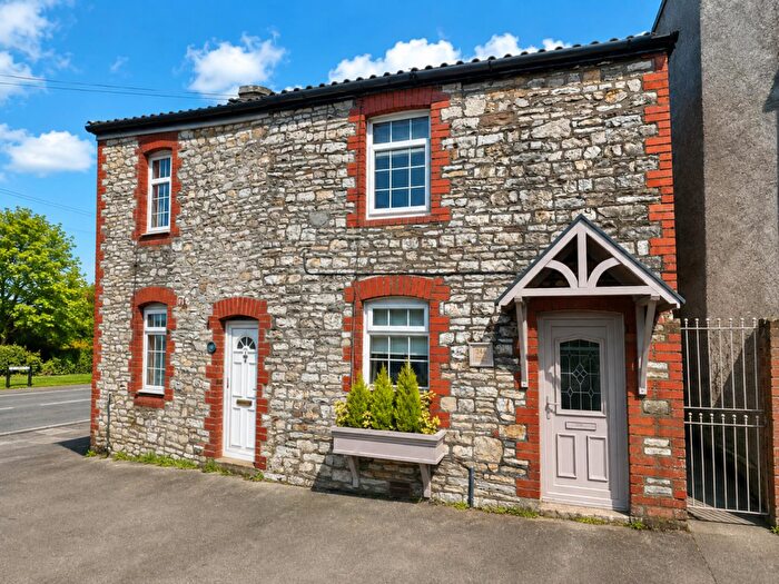 2 Bedroom House To Rent In Bristol Road, Whitchurch, Bristol, BS14