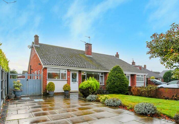 2 Bedroom Semi-Detached Bungalow To Rent In Ash Close, Ormskirk, L39