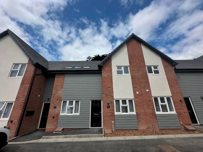 2 Bedroom Apartment To Rent In Frearson Close, Eastwood, Nuthall, Nottingham, NG16