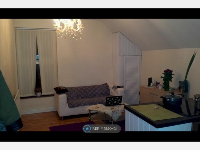 1 Bedroom Flat To Rent In Zulla Road, Nottingham, NG3