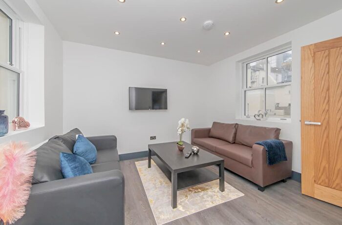 4 Bedroom Flat To Rent In Eaton Place, Brighton, BN2