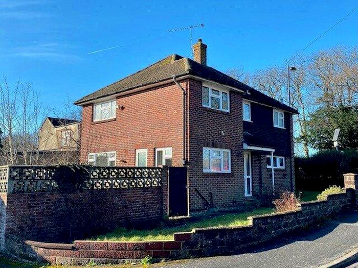 3 Bedroom Detached House To Rent In Orchard Close, Waterlooville, Hampshire, PO8