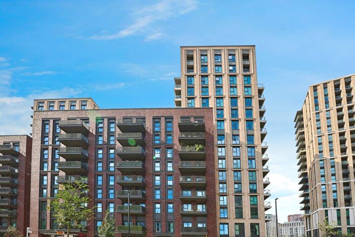 3 Bedroom Flat For Sale In Heartwell Avenue, London, London, E16