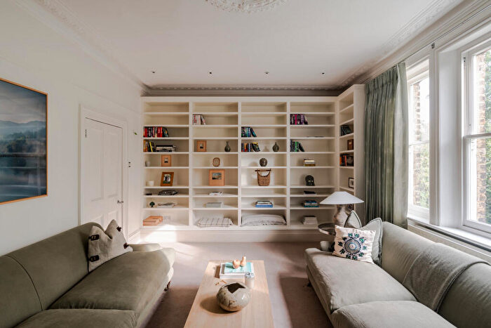 5 Bedroom Detached House For Sale In Maberley Road, London, SE19