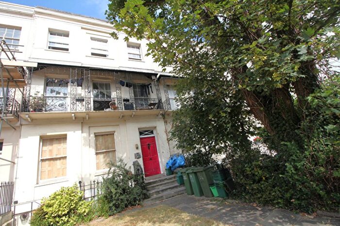 1 Bedroom Flat To Rent In Evesham Road, Cheltenham, Gloucestershire, GL52