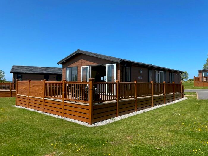 2 Bedroom Lodge For Sale In , PL14