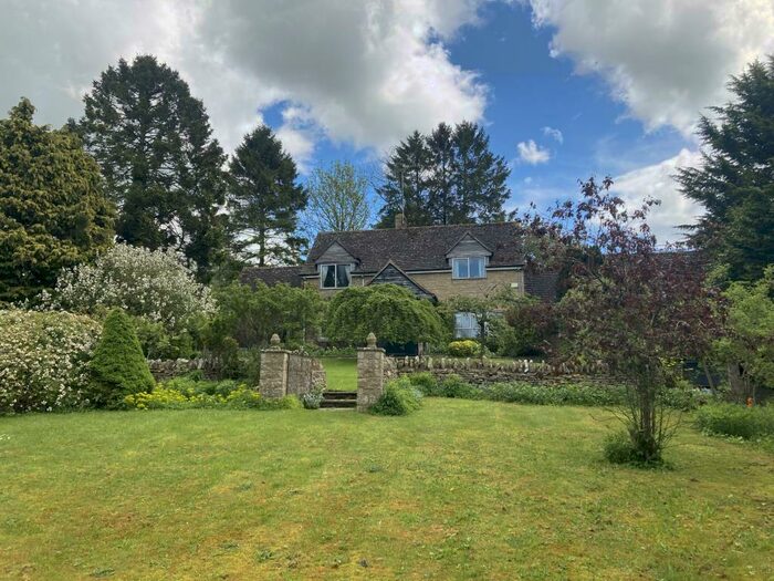 3 Bedroom Detached House To Rent In Shipton Road, Fulbrook, OX18