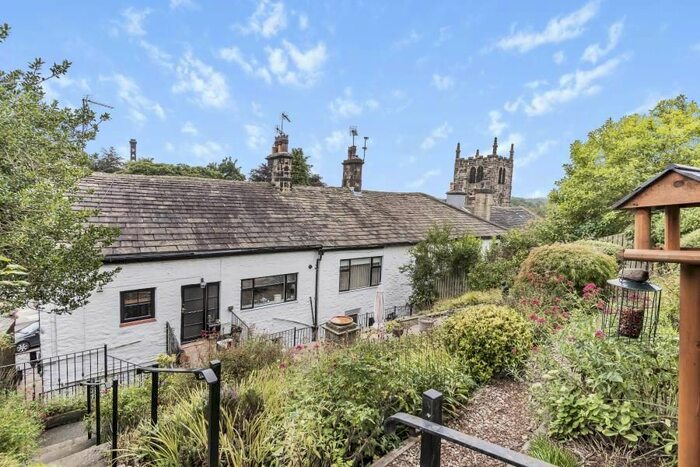 2 Bedroom Flat To Rent In Old Main Street, Bingley, West Yorkshire, BD16