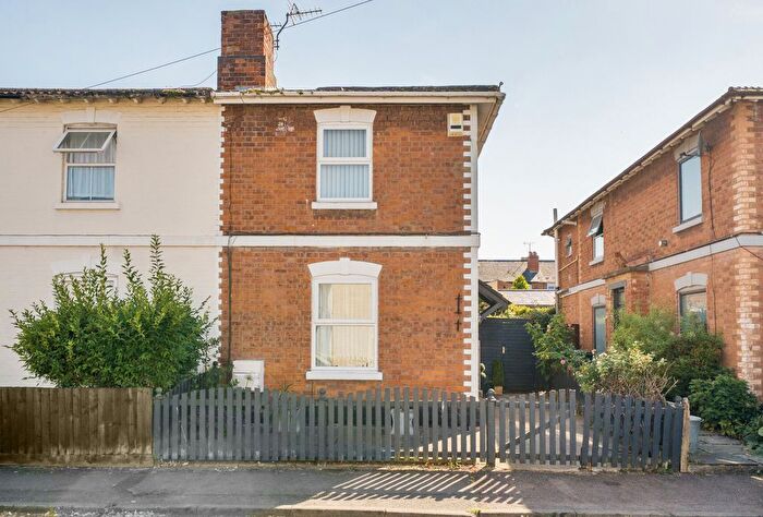 3 Bedroom Semi Detached House For Sale In Morpeth Street, Gloucester, Gloucestershire, GL1
