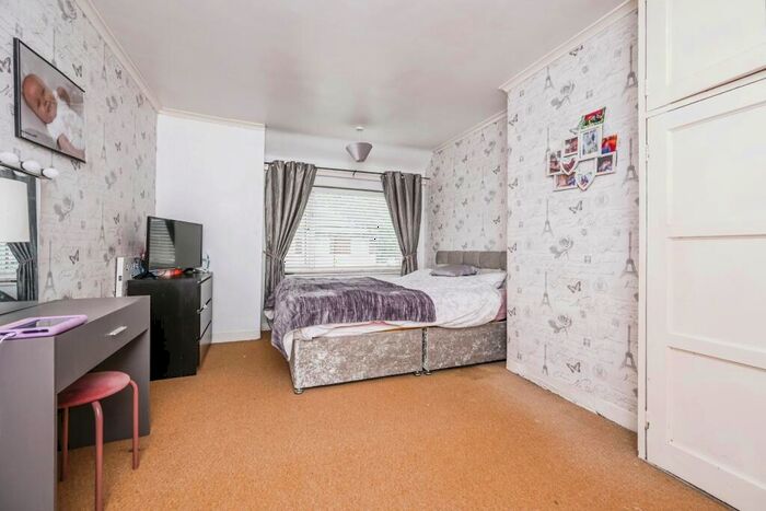 3 Bedroom Terraced House For Sale In Masefield Place, Bootle, L30