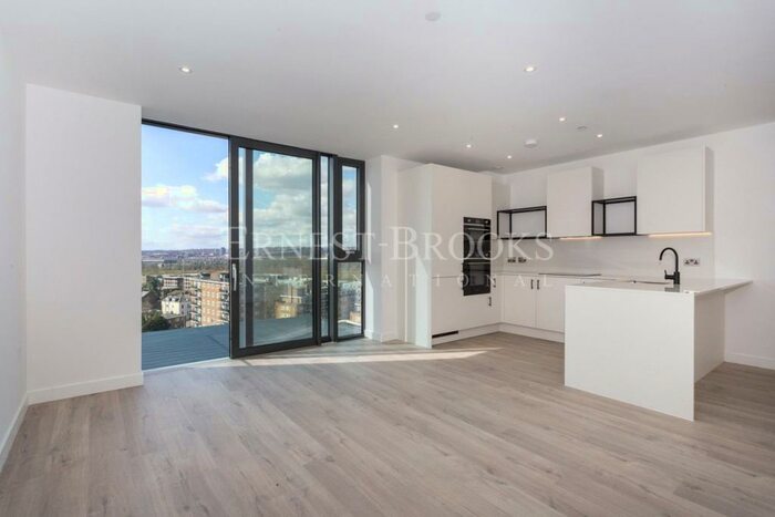 2 Bedroom Apartment To Rent In Willowbrook House, Woodberry Down, Finsbury Park, N4