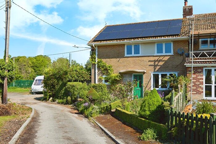 3 Bedroom Semi-Detached House For Sale In Meadow View, Winterbourne Stoke, Salisbury, SP3