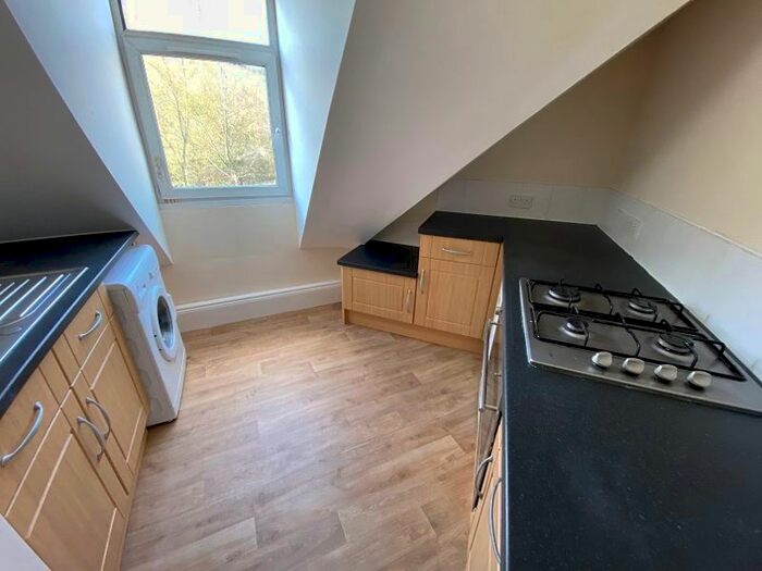 1 Bedroom Flat To Rent In Godfrey Road, Newport, NP20