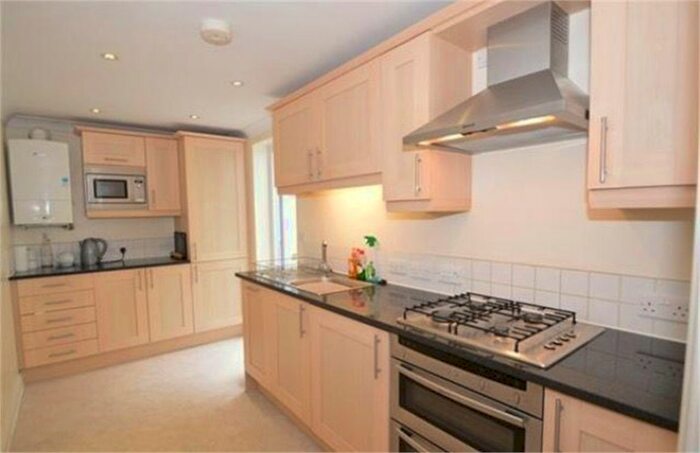4 Bedroom Flat To Rent In Gyllyng Street, Falmouth TR11