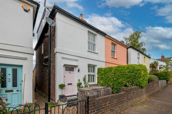 3 Bedroom Semi-Detached House To Rent In Worcester Road, Reigate, RH2