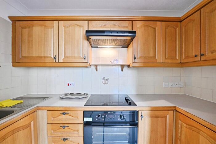 1 Bedroom Retirement Property To Rent In Russell Court, Petersfield Road, GU29