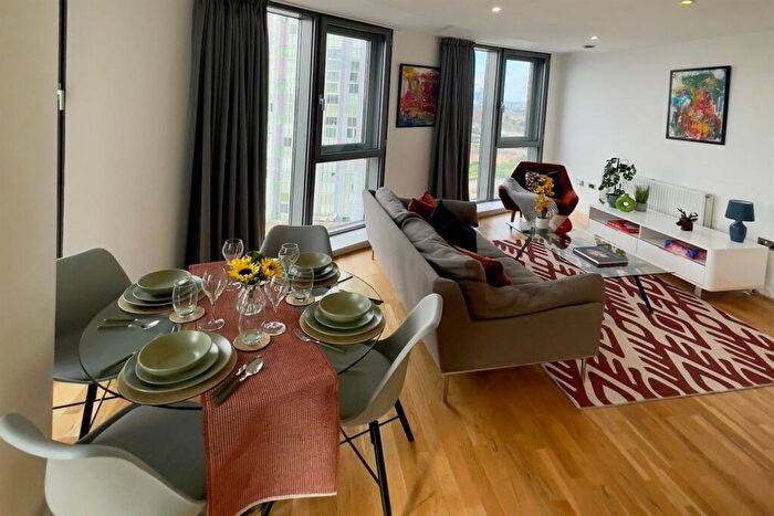 2 Bedroom Flat To Rent In One Eighty Stratford, London, E15