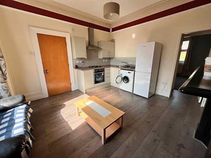 1 Bedroom Apartment To Rent In Southfield Mount, Armley, LS12