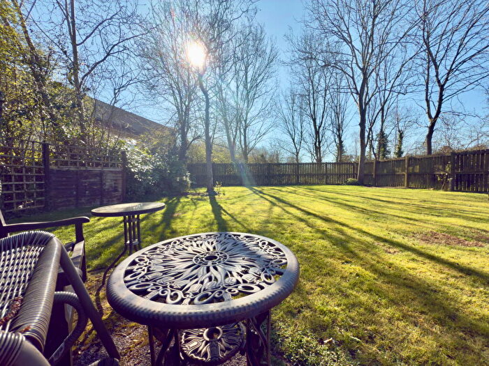 1 Bedroom Retirement Property For Sale In Flintergill Court, Heelands, Milton Keynes, MK13