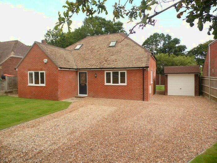 4 Bedroom Detached Bungalow To Rent In Anmore Road, Denmead, PO7