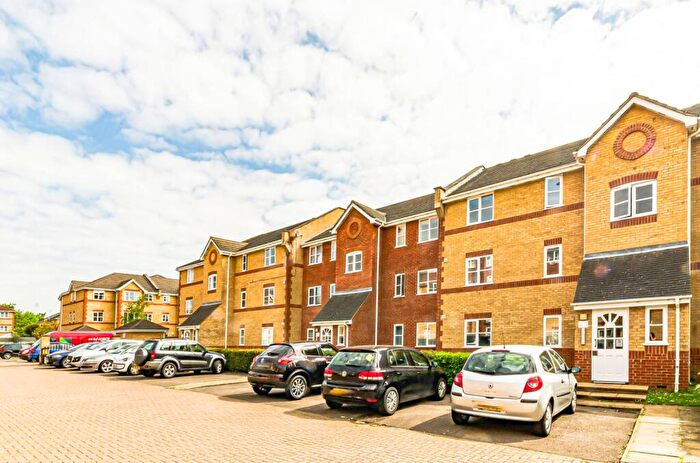 1 Bedroom Flat To Rent In Winery Lane, Kingston, Kingston Upon Thames, KT1