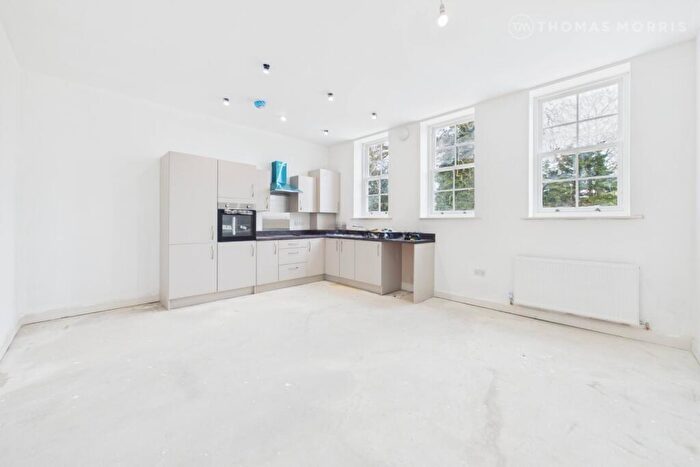 2 Bedroom Apartment To Rent In Cambridge Street, St. Neots, Cambridgeshire, PE19