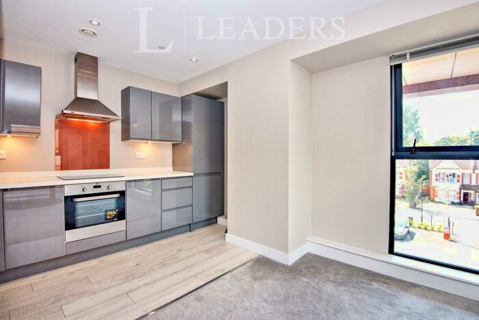 1 Bedroom Apartment To Rent In Beaumont Court, Southend On Sea, SS2