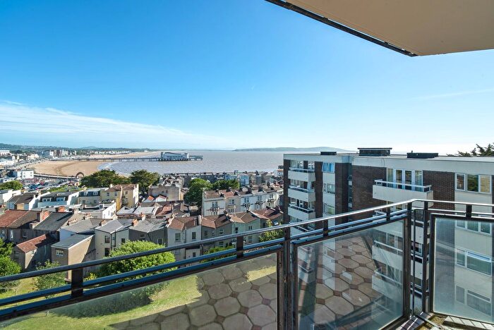 2 Bedroom Flat For Sale In Shrubbery Road, Weston-Super-Mare, BS23