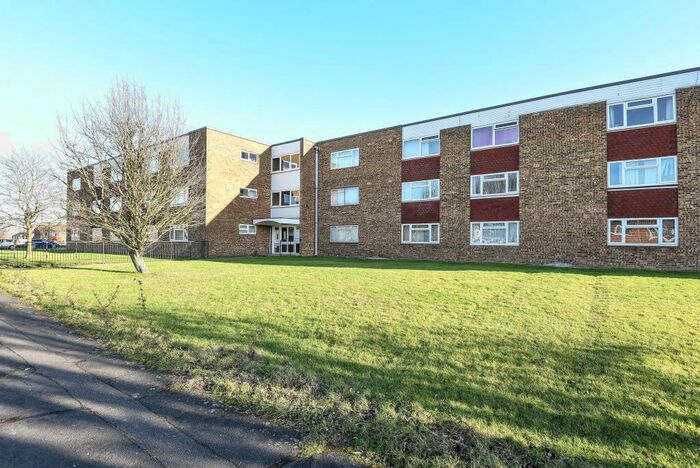 1 Bedroom Apartment To Rent In Bedgrove, Aylesbury, HP21