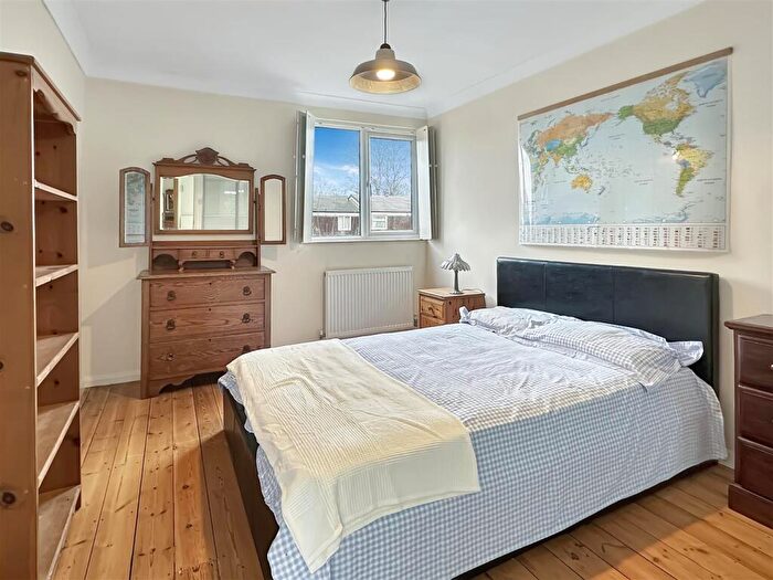 2 Bedroom Terraced House For Sale In Campkin Road, Cambridge, CB4