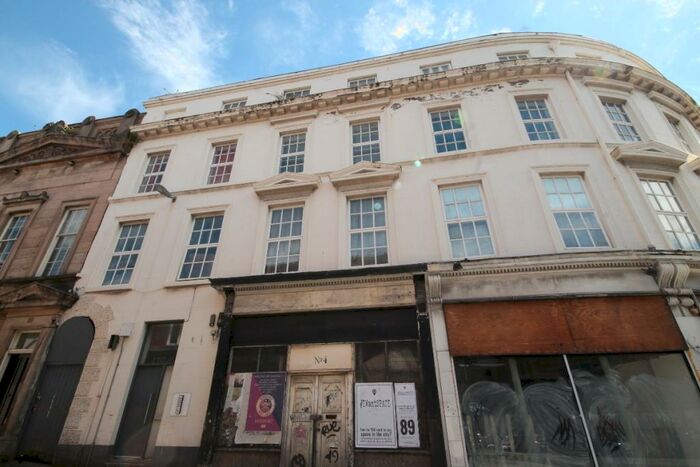 2 Bedroom Apartment To Rent In Benson Street City Centre, L1