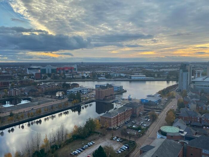 1 Bedroom Flat For Sale In Furness Quay, Salford, M50
