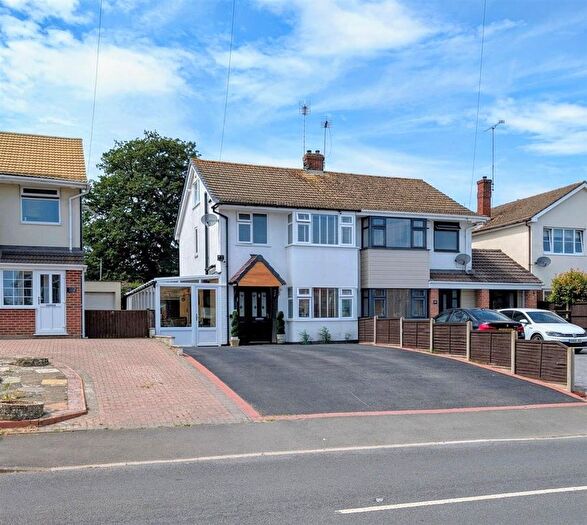 3 Bedroom Semi-detached House For Sale In Hempsted Lane, Gloucester, GL2