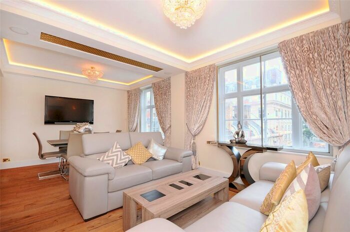 2 Bedroom Flat To Rent In Carrington House, Hertford Street, London, W1J