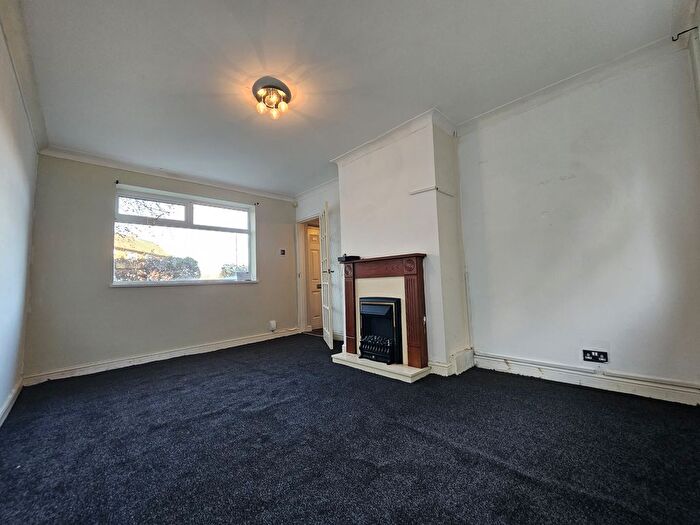 2 Bedroom Semi-Detached House To Rent In Kirkstall Road, Manchester, M24
