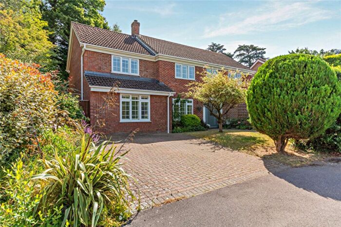 4 Bedroom Detached House For Sale In Normay Rise, Newbury, Berkshire, RG14