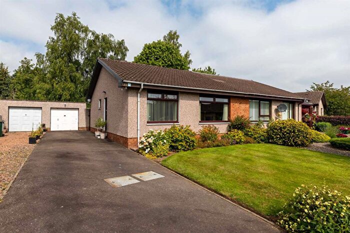 2 Bedroom Semi-Detached Bungalow For Sale In Balmanno Park, Bridge Of Earn, Perth, PH2