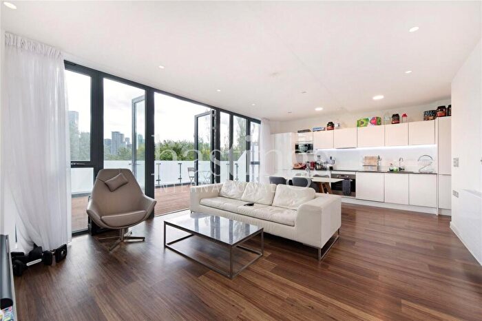 2 Bedroom Flat To Rent In Sitka House, Quebec Way, Canada Water, SE16