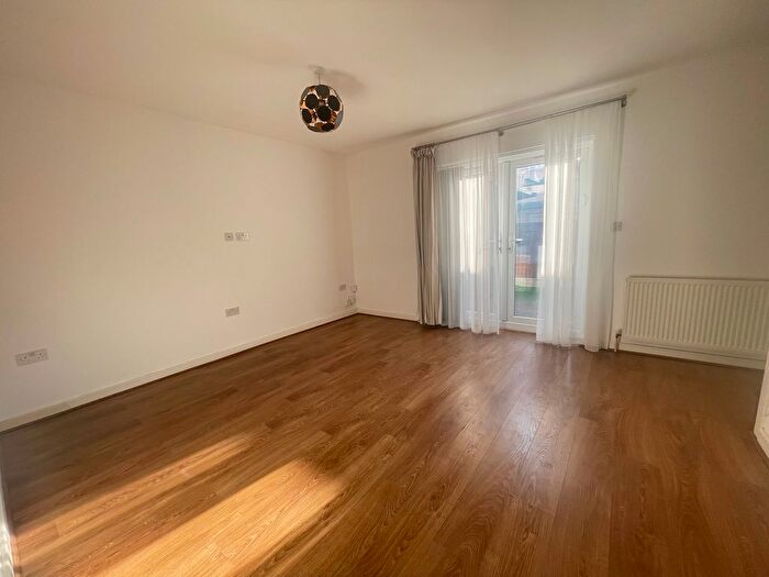 2 Bedroom Terraced House To Rent In Grafton Road, Dagenham, RM8
