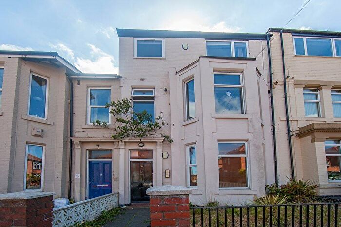 2 Bedroom Flat For Sale In Grosvenor Road, Jesmond, Newcastle Upon Tyne, NE2